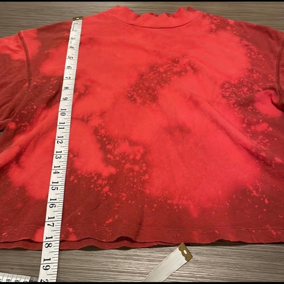 Free People Red Tie Dye Short Sleeve Mock Neck Cropped Top Size S - Picture 6 of 8